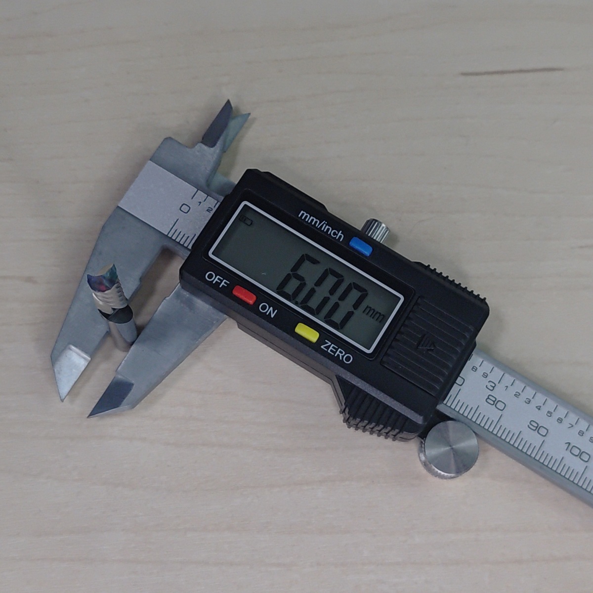 Fresa de Compressão Up-Cut 6.0mm x 22mm Metal Duro Router CNC
